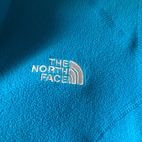 The North Face Fleece Quarter Zip - Picture 5 of 6